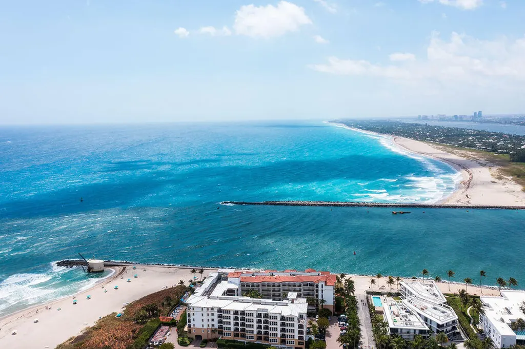 114 Cascade Lane Palm Beach Shores FL 33404