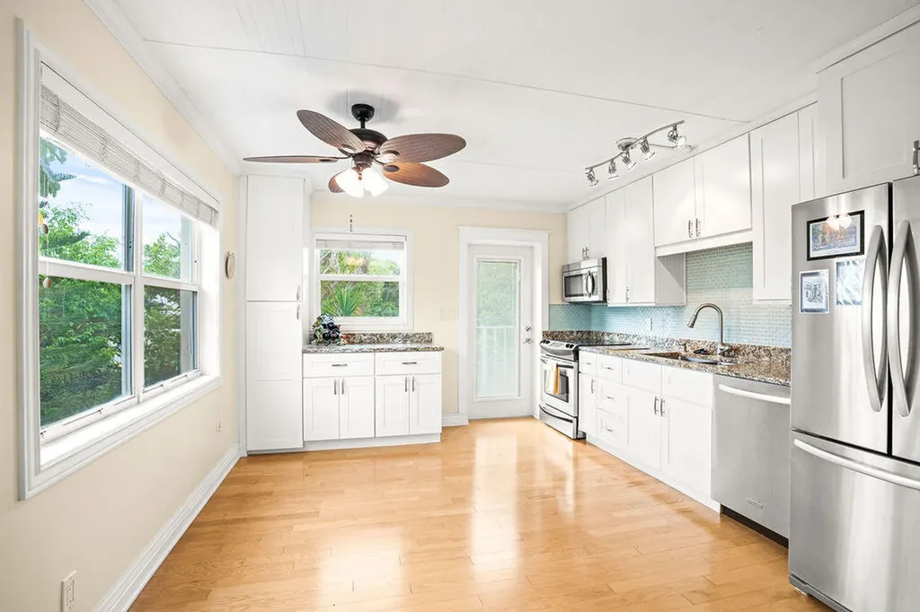 114 Cascade Lane Palm Beach Shores FL 33404