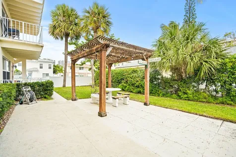 114 Cascade Lane Palm Beach Shores FL 33404