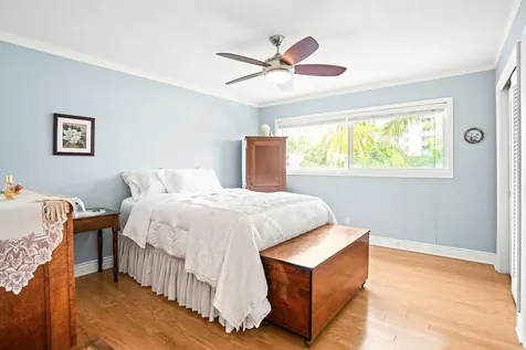 114 Cascade Lane Palm Beach Shores FL 33404