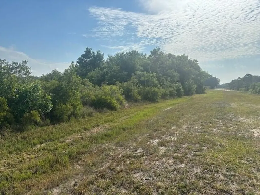 15729 NW 294th Street Okeechobee FL 34972