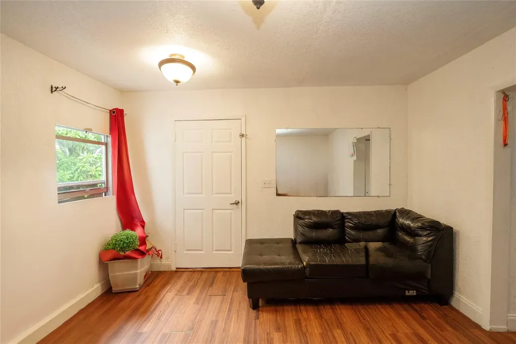 624 51st Street West Palm Beach FL 33407