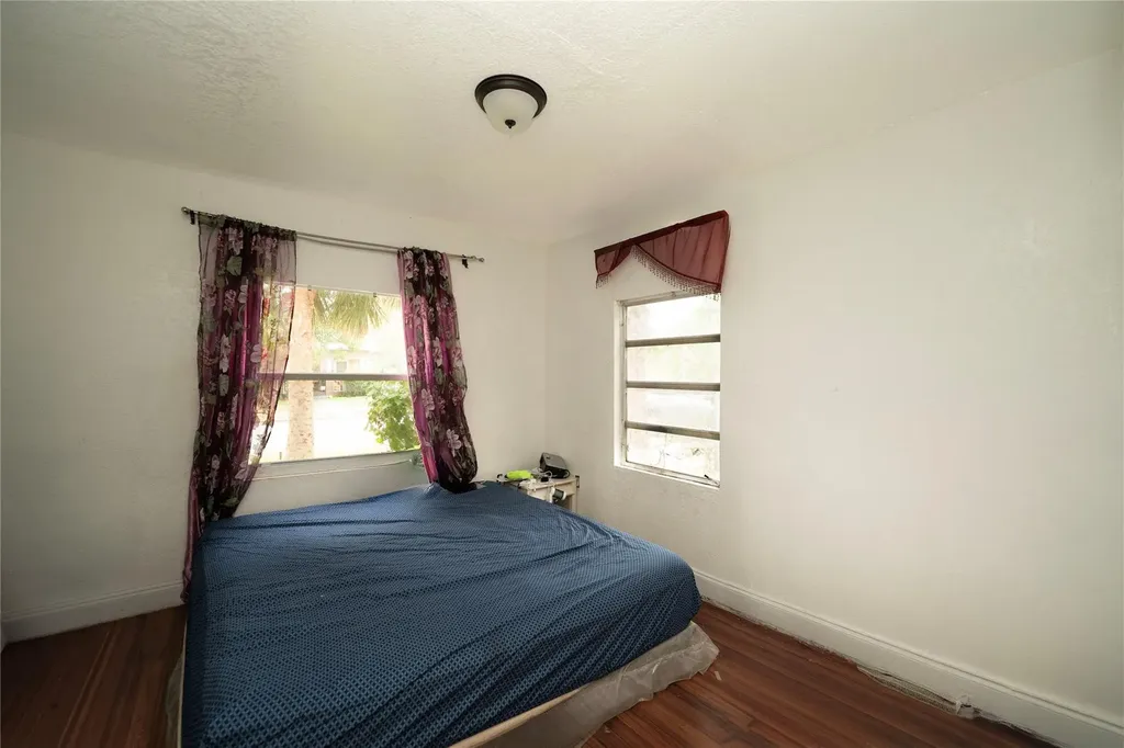 624 51st Street West Palm Beach FL 33407