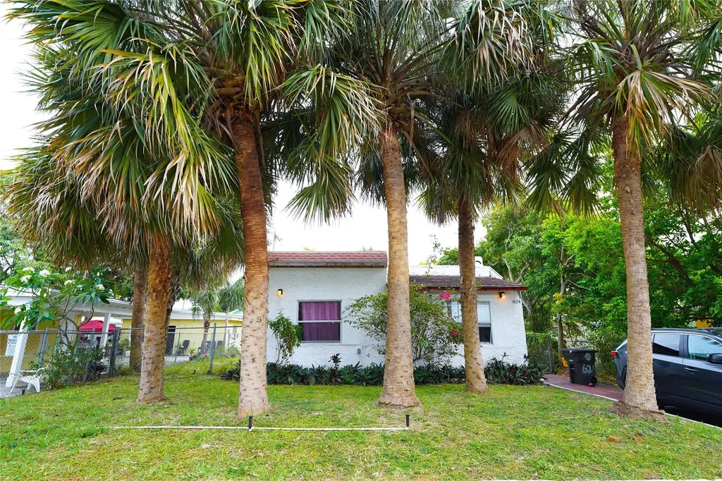 624 51st Street West Palm Beach FL 33407