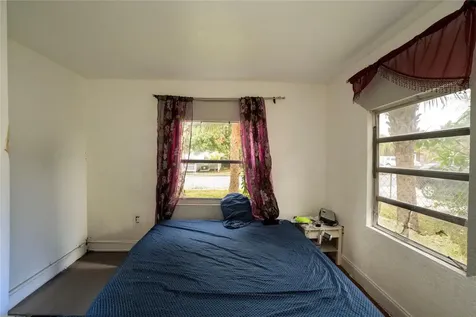 624 51st Street West Palm Beach FL 33407