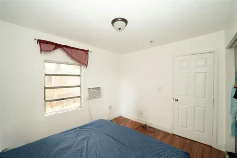 624 51st Street West Palm Beach FL 33407
