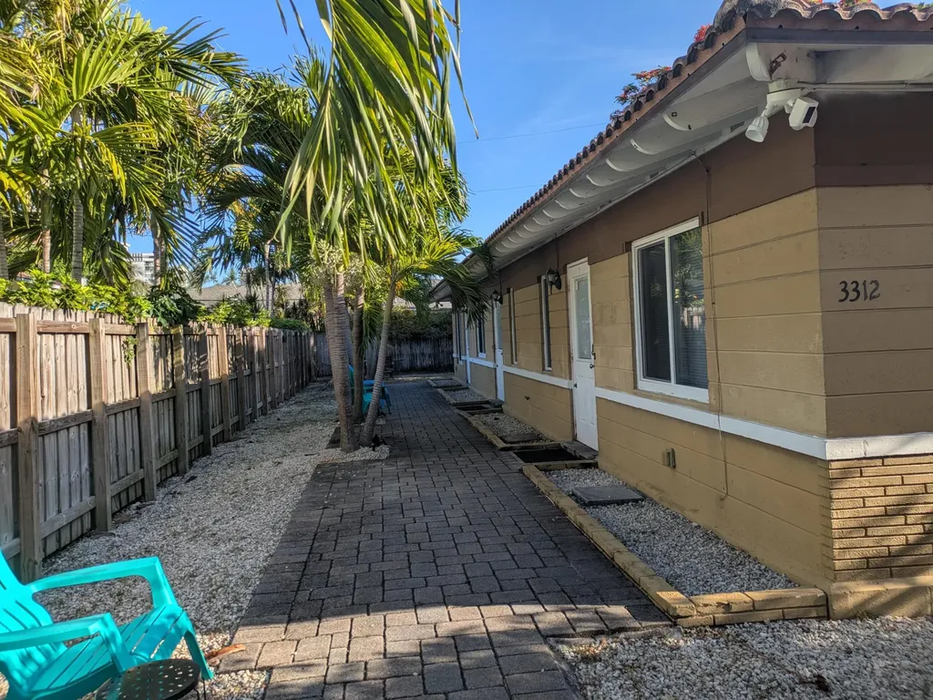 3312 SE 4th Street Pompano Beach FL 33062