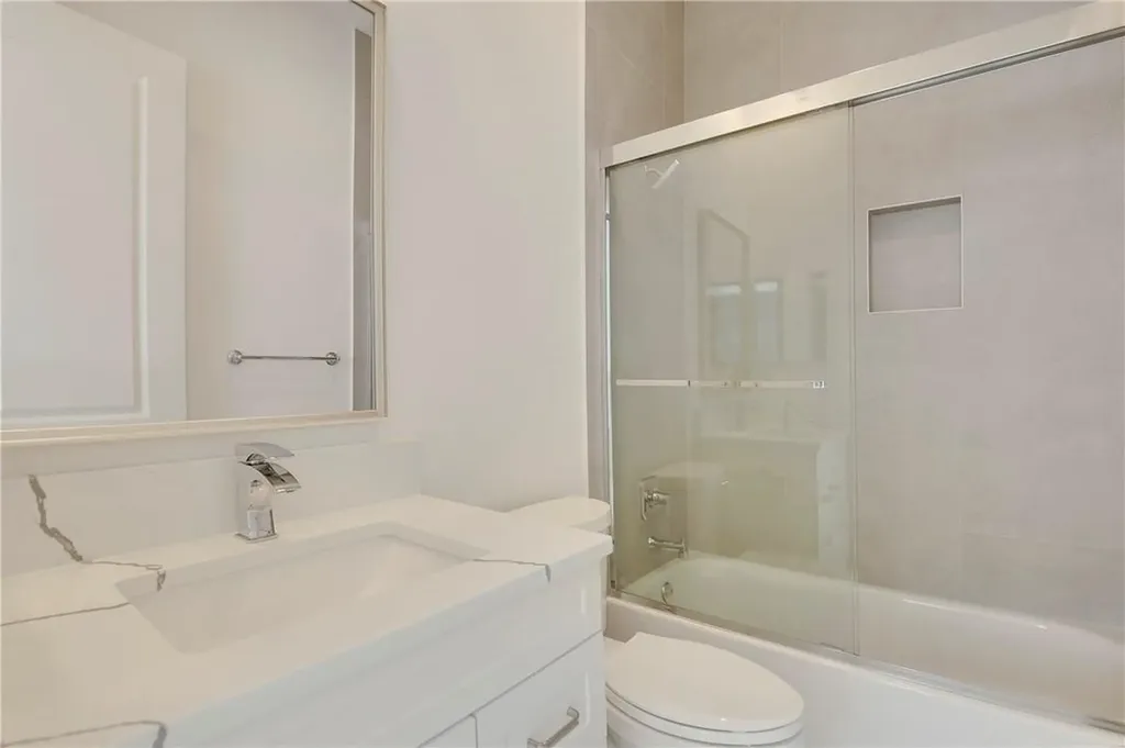 180 NE 6th Avenue Delray Beach FL 33483