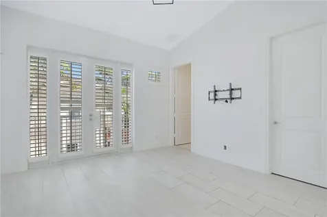 180 NE 6th Avenue Delray Beach FL 33483