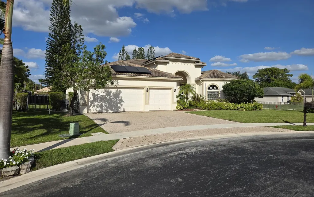 2926 E Fontana Court Royal Palm Beach FL 33411