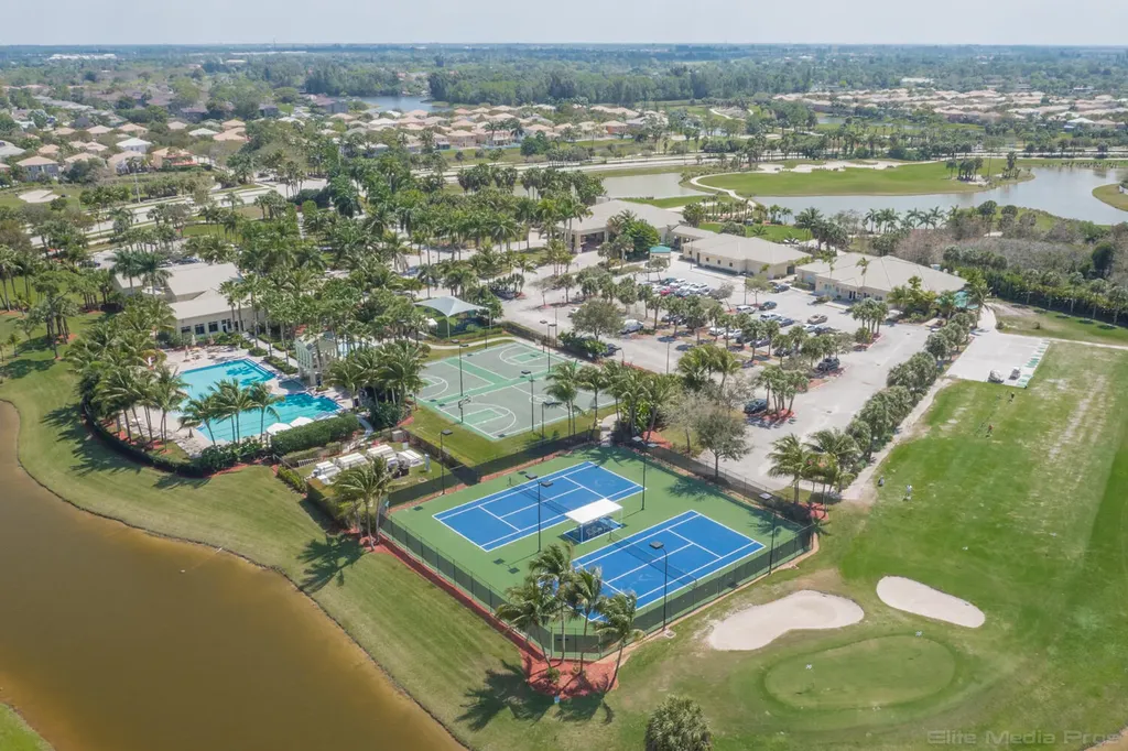 2926 E Fontana Court Royal Palm Beach FL 33411