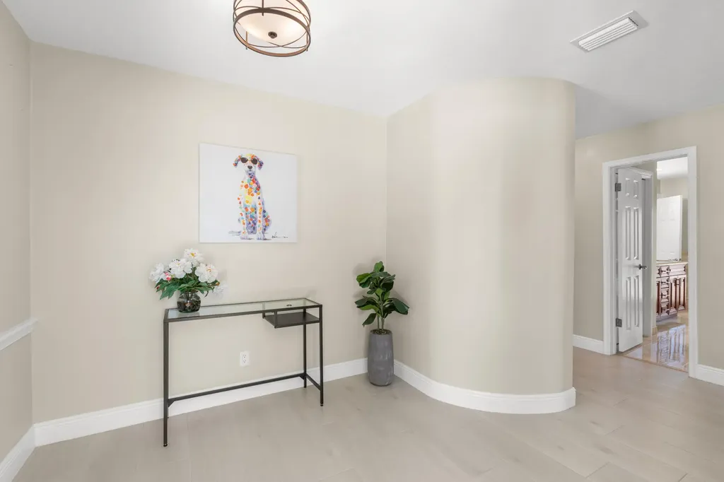2820 NE 59th Street Fort Lauderdale FL 33308