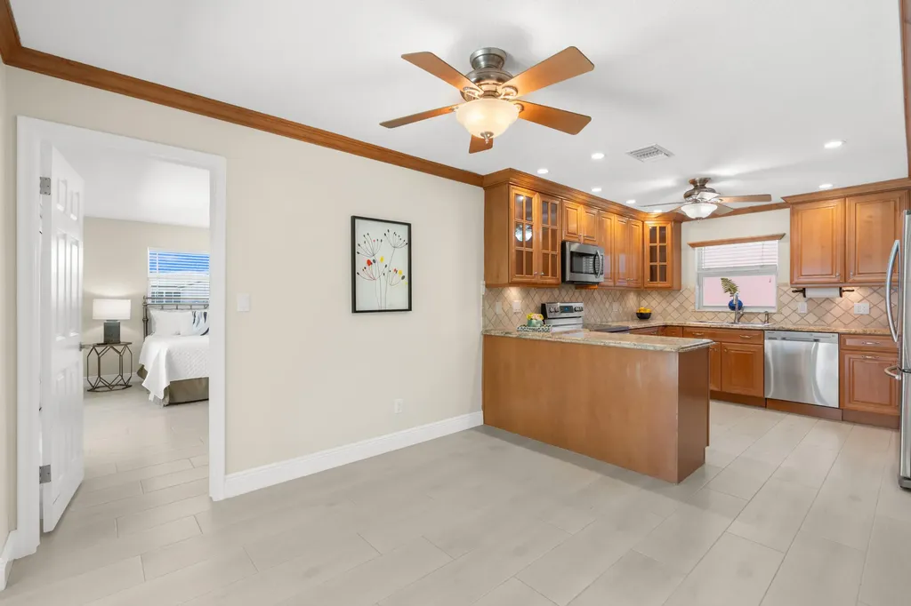2820 NE 59th Street Fort Lauderdale FL 33308