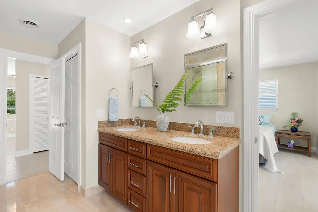 2820 NE 59th Street Fort Lauderdale FL 33308