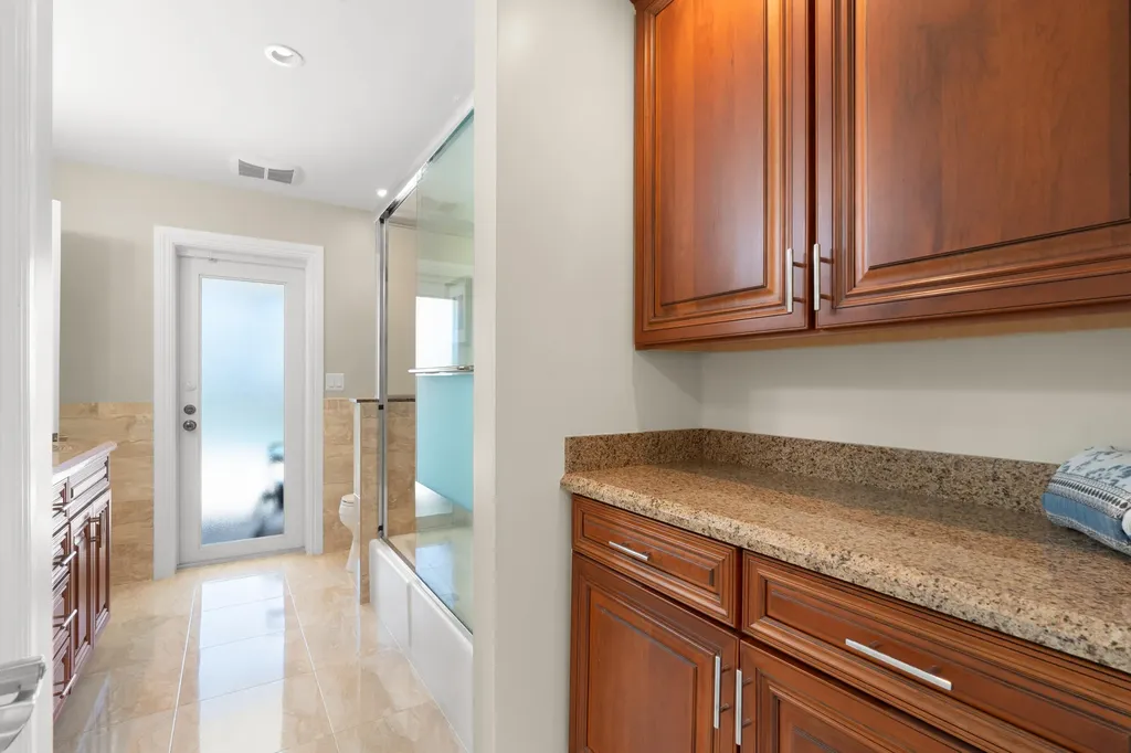 2820 NE 59th Street Fort Lauderdale FL 33308