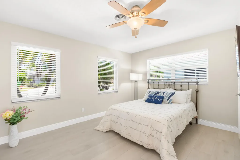 2820 NE 59th Street Fort Lauderdale FL 33308