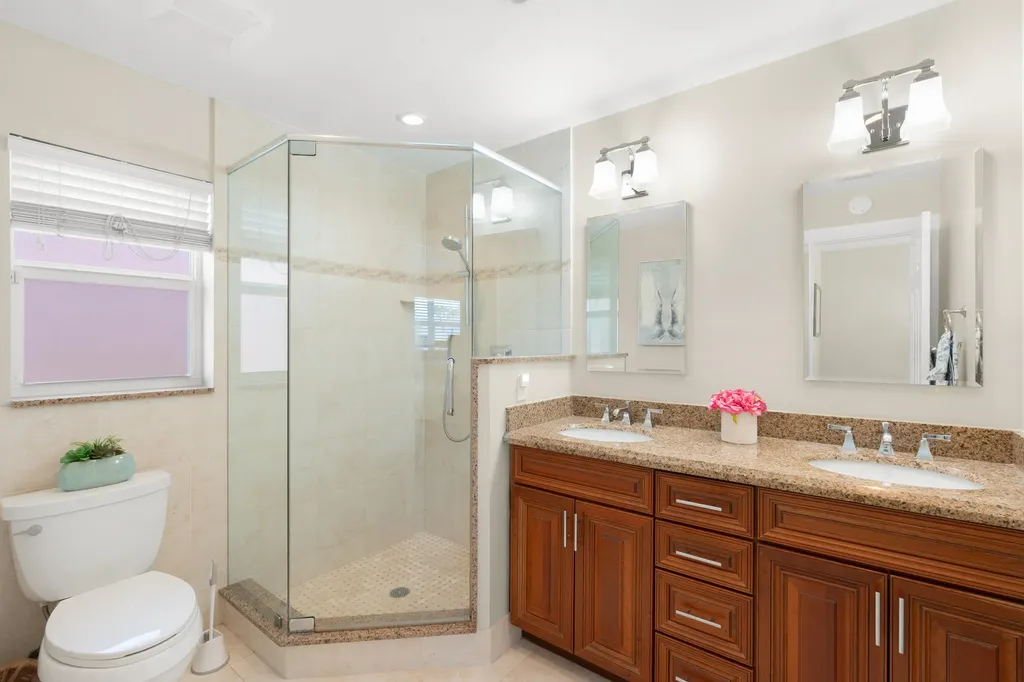 2820 NE 59th Street Fort Lauderdale FL 33308