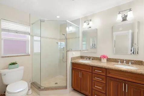 2820 NE 59th Street Fort Lauderdale FL 33308