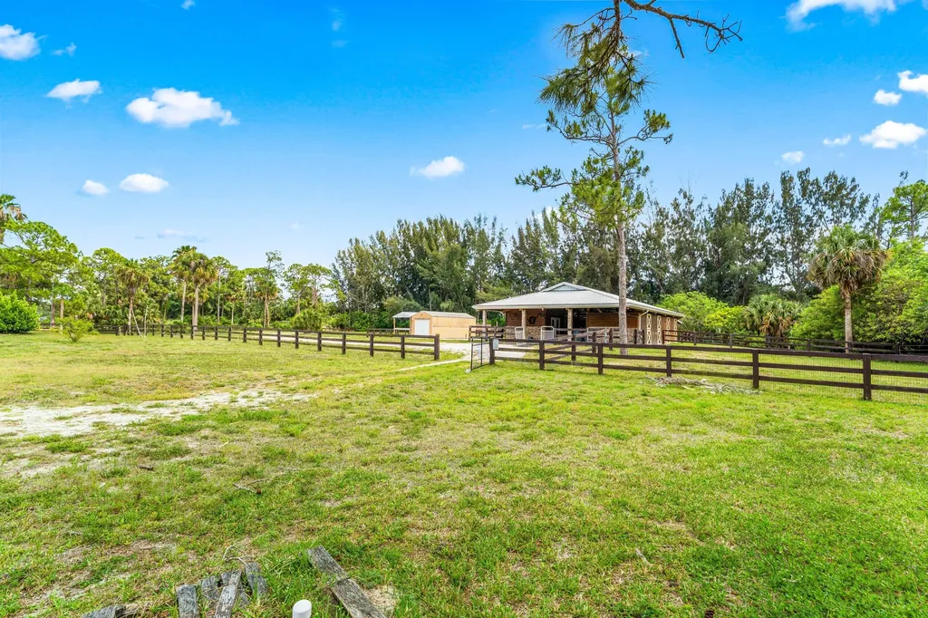 19482 Green Grove Court Loxahatchee FL 33470