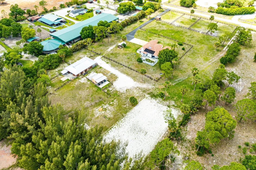 19482 Green Grove Court Loxahatchee FL 33470