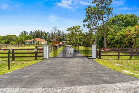 19482 Green Grove Court Loxahatchee FL 33470
