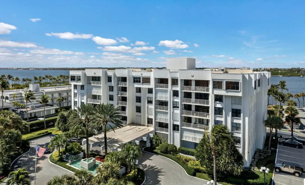 2860 S Ocean Boulevard Palm Beach FL 33480