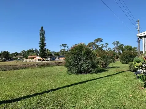 2916 Crosley Drive E West Palm Beach FL 33415
