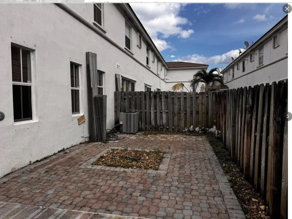 15746 SW 41st Street Miramar FL 33027