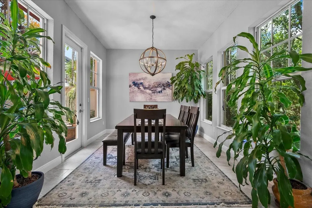 883 Taft Court Palm Beach Gardens FL 33410