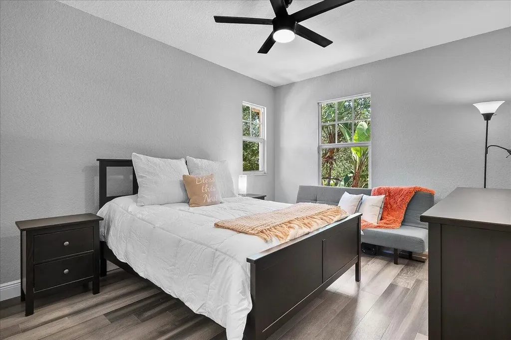 883 Taft Court Palm Beach Gardens FL 33410