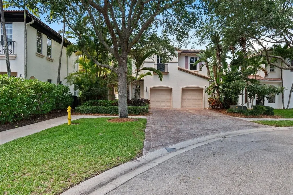 883 Taft Court Palm Beach Gardens FL 33410