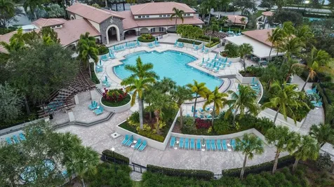 883 Taft Court Palm Beach Gardens FL 33410