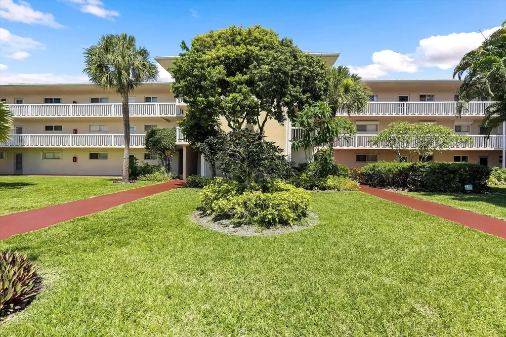 2856 S Garden Drive Drive S Lake Worth FL 33461