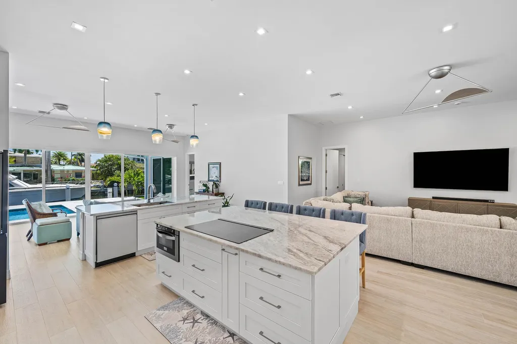 830 NE 72nd Street Boca Raton FL 33487
