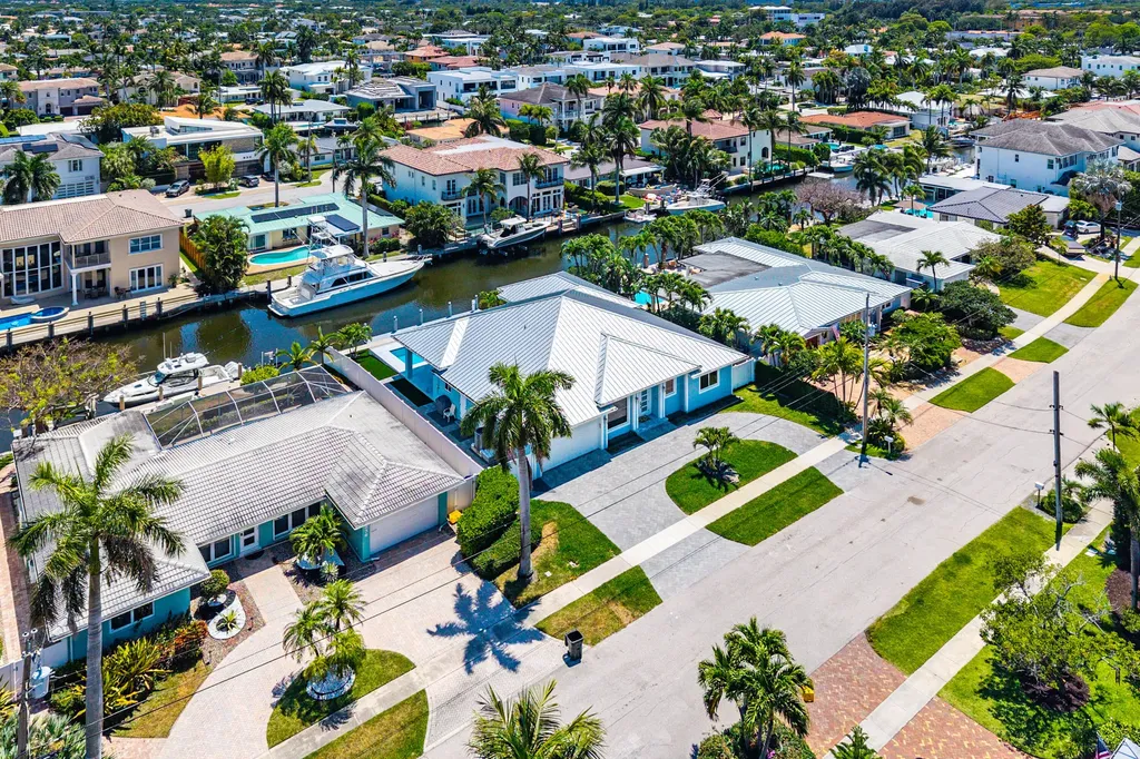 830 NE 72nd Street Boca Raton FL 33487