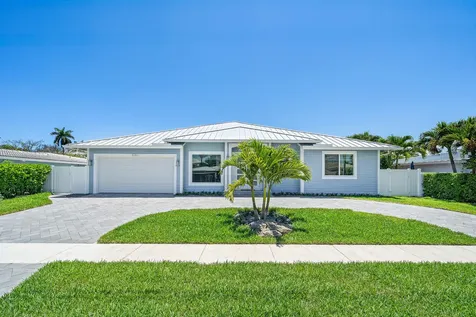 830 NE 72nd Street Boca Raton FL 33487
