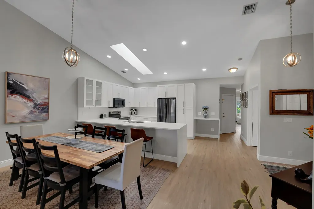 18475 Vía Di Sorrento Boca Raton FL 33496