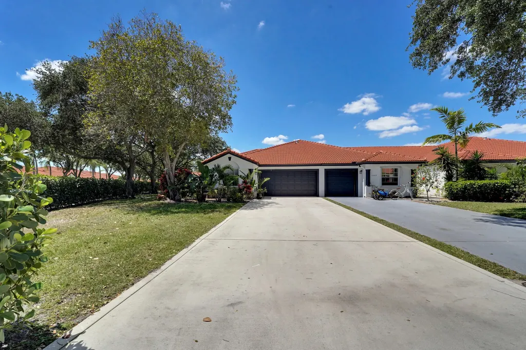 18475 Vía Di Sorrento Boca Raton FL 33496