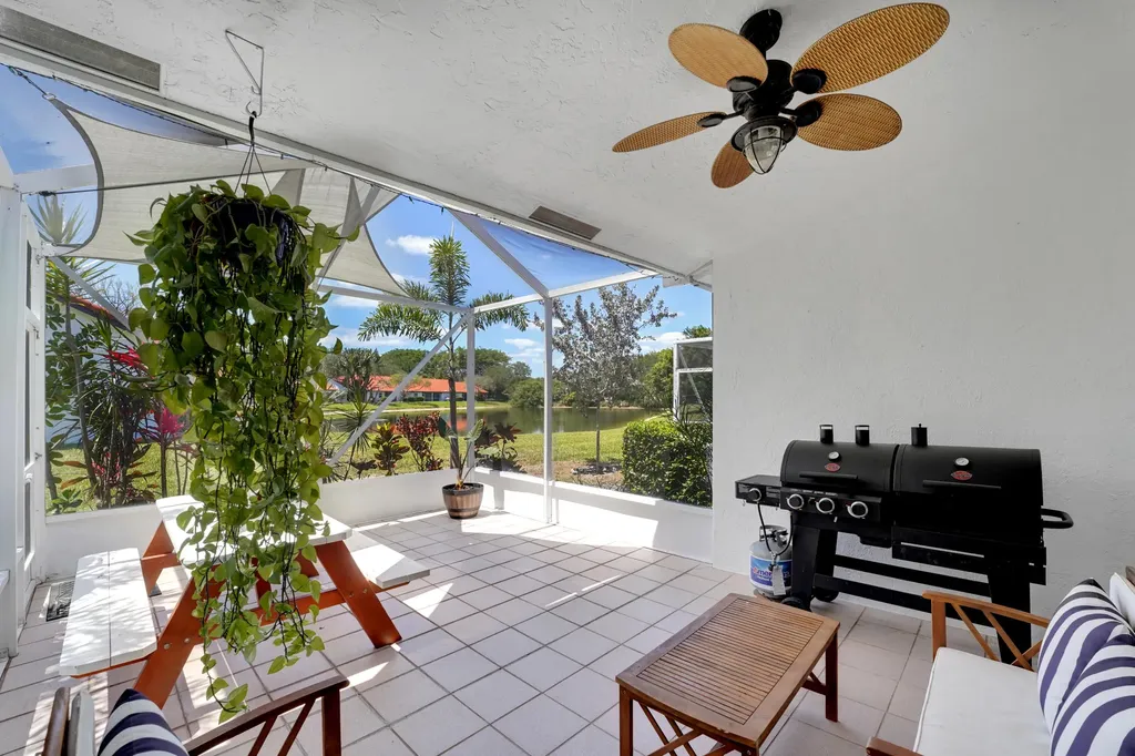 18475 Vía Di Sorrento Boca Raton FL 33496