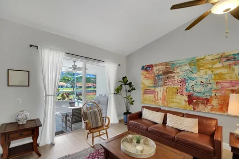 18475 Vía Di Sorrento Boca Raton FL 33496