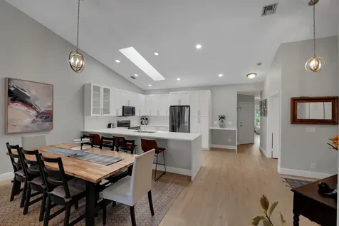 18475 Vía Di Sorrento Boca Raton FL 33496