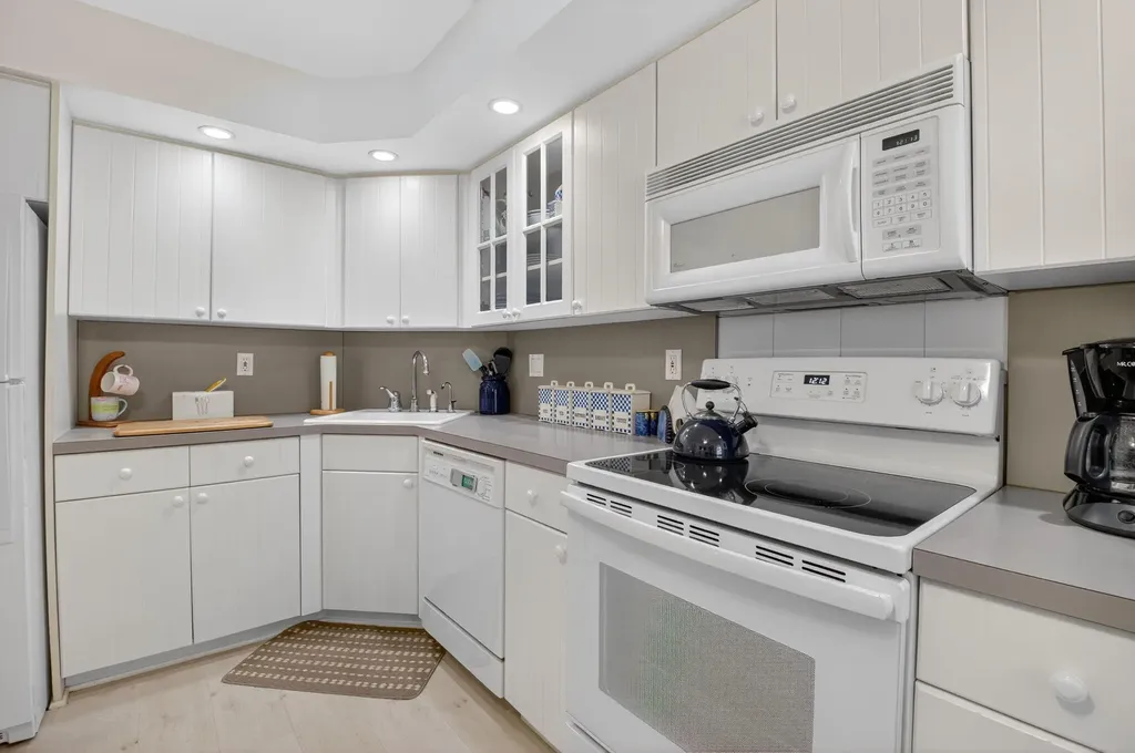 1 Harbourside Drive Delray Beach FL 33483