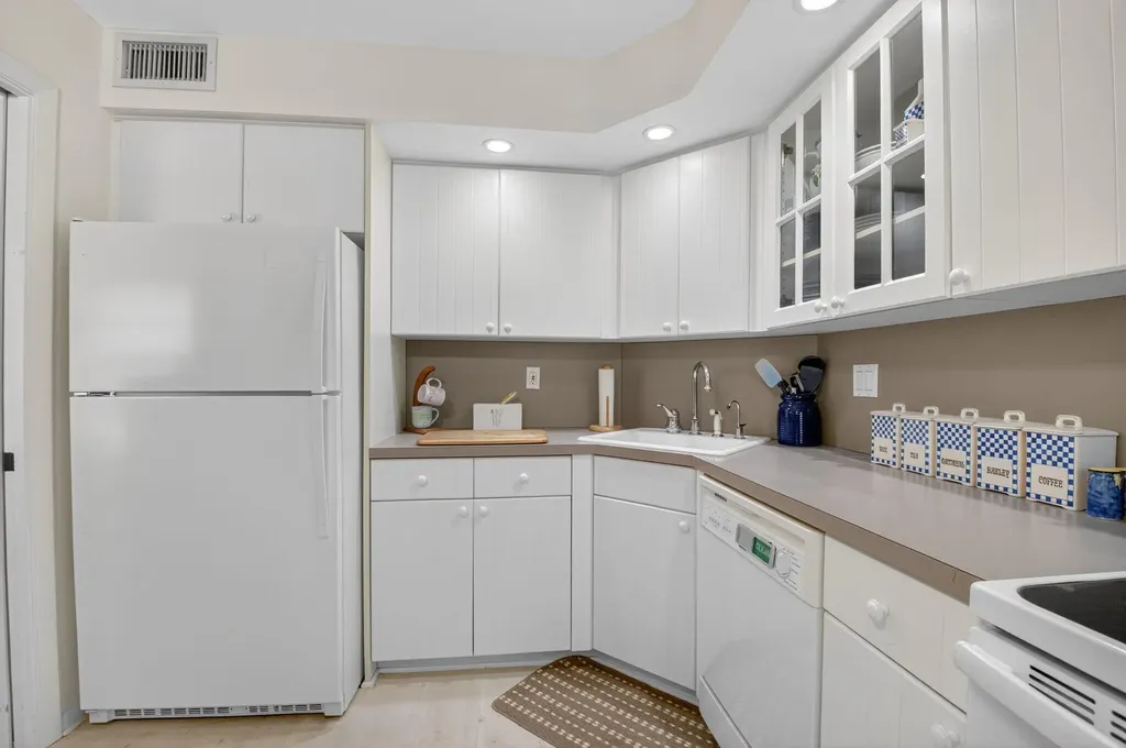 1 Harbourside Drive Delray Beach FL 33483