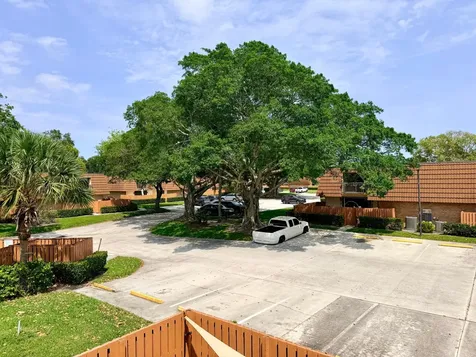 226 Charter Way West Palm Beach FL 33407