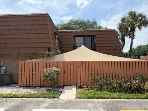 226 Charter Way West Palm Beach FL 33407
