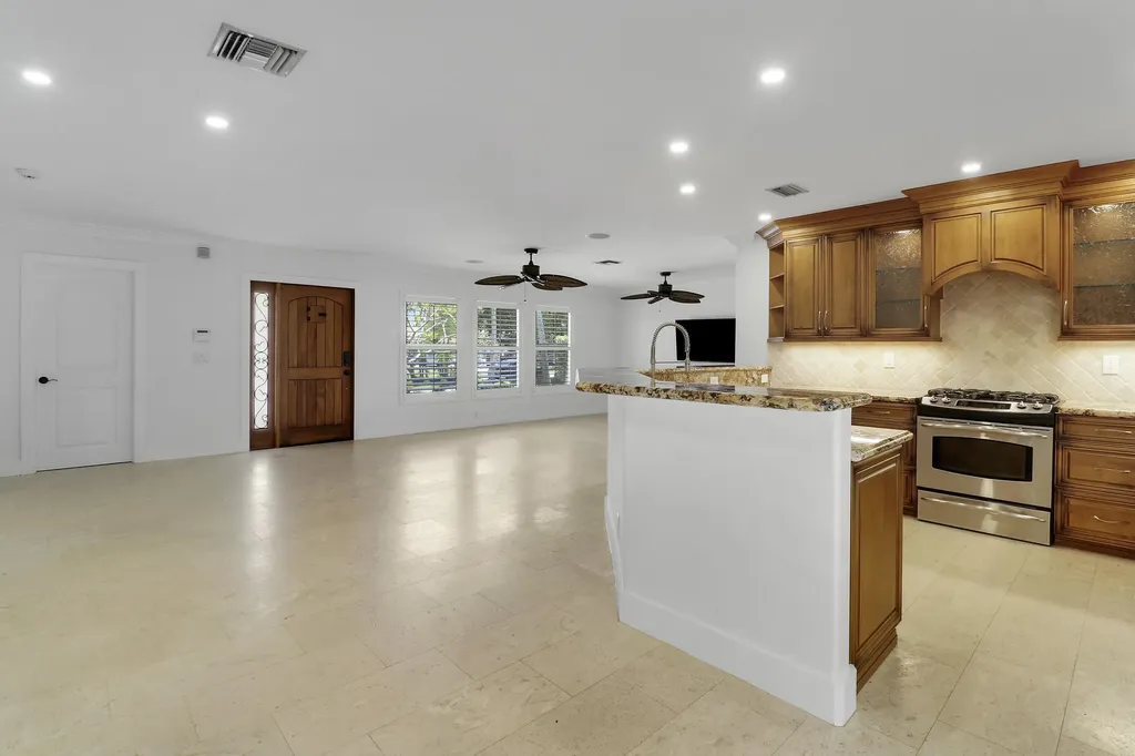 19931 Jasmine Drive Jupiter FL 33469