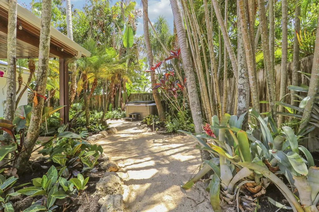 19931 Jasmine Drive Jupiter FL 33469
