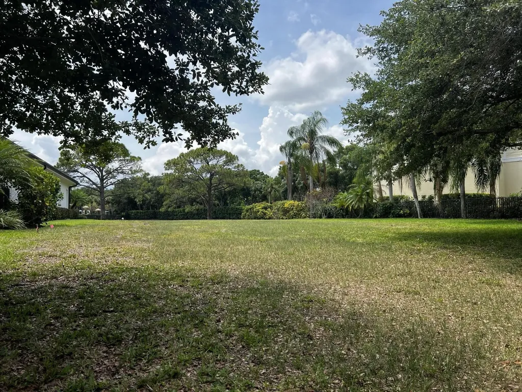 111 Caballo Lane Jupiter FL 33458