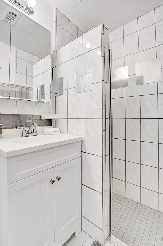 107 N Swinton Circle Delray Beach FL 33444