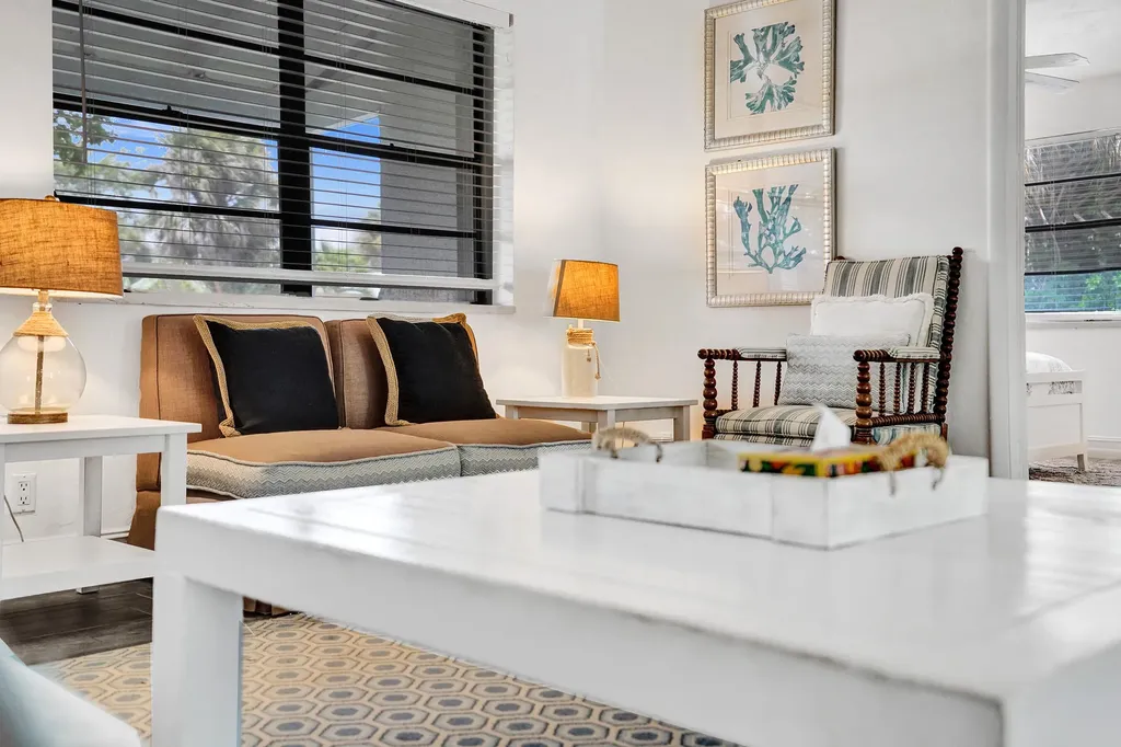 107 N Swinton Circle Delray Beach FL 33444